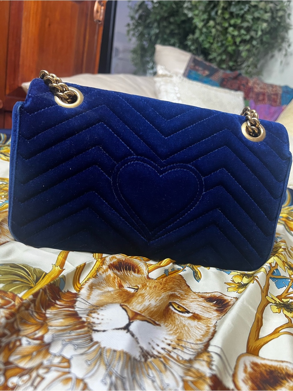 Gucci Royal Blue Velvet GG Marmont Crossbody Bag - Picture 6 of 16